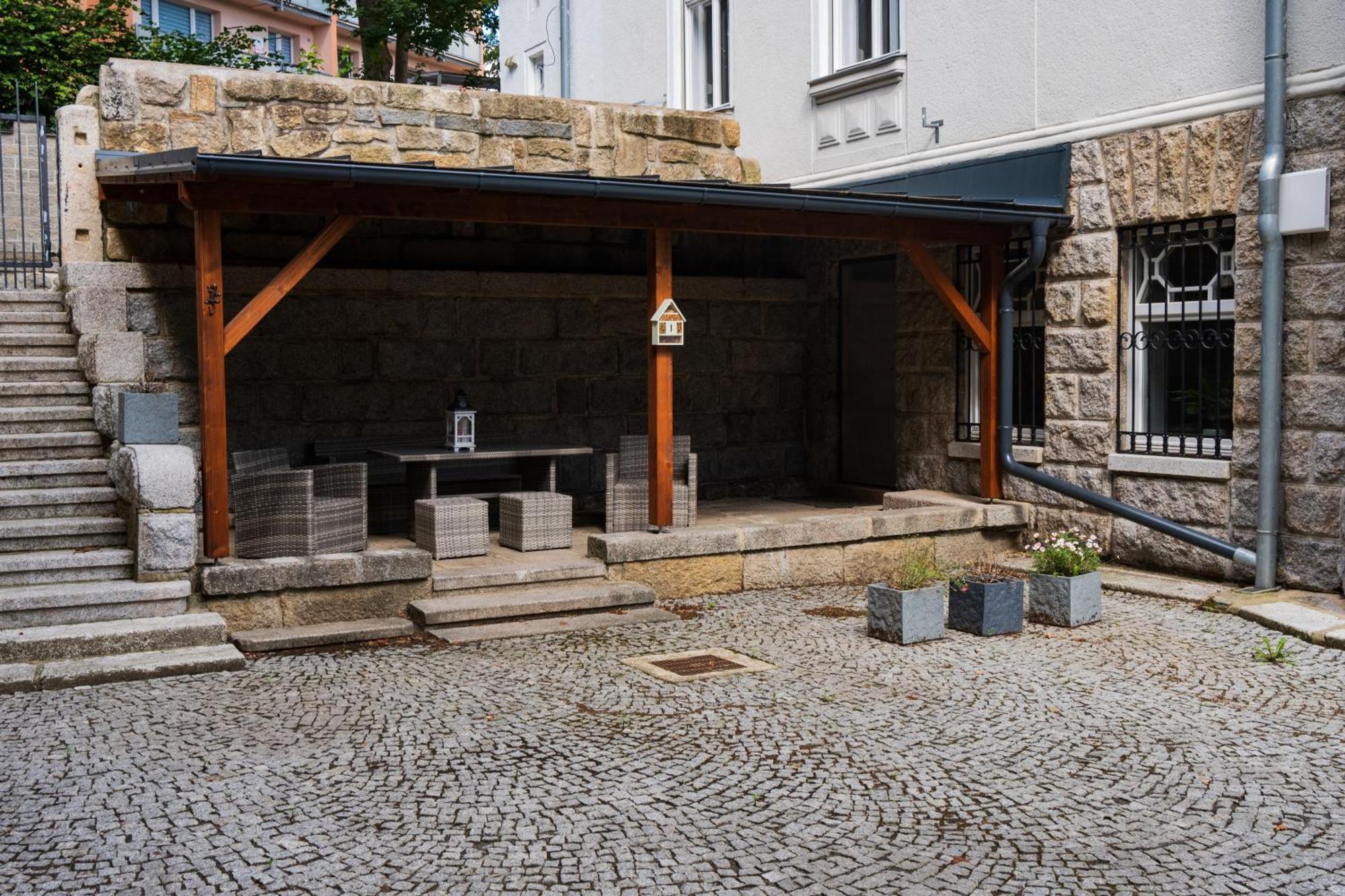 Ertlova Vila Jablonec nad Nisou Exterior foto